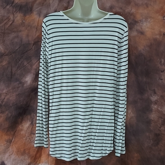GAP lot of 2 tees long sleeve luxe soft white & black, pink & white stripes M L - Picture 5 of 14